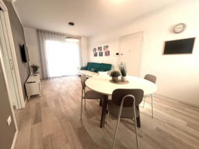Sun Beach Residence con Piscina - Piazza Brescia - Adria Holiday Jesolo - FAMILY APARTMENTS Lido Di Jesolo